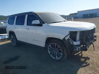 2022 Jeep Wagoneer Series III с VIN 1C4SJVDT1NS114768, выставлен на аукционе IAAI как лот 42532627 с пробегом 47 071 миль миль и . История ставок и продаж доступна на DreamBid. Изображение 1.