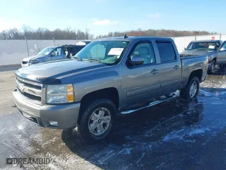 2008 Chevrolet Silverado 1500 LTZ with VIN 3GCEK13M08G164943, listed as a IAAI auction lot 40943708 with 212,496 mi miles. Bid and sale history available at carsss.com. Image 2.