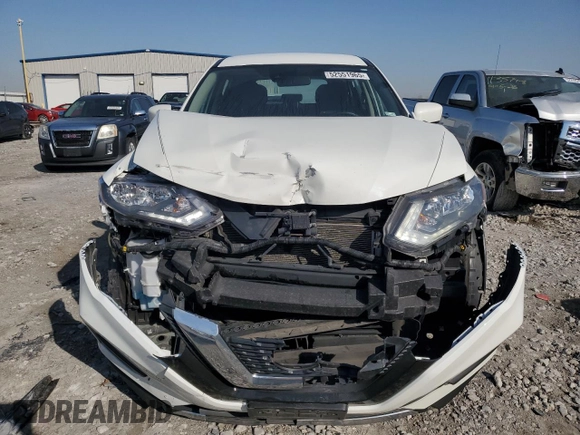 2020 Nissan Rogue S z VIN JN8AT2MV6LW143005, wystawiony jako Copart lot #52551965 z przebiegiem 113 757 mil mil oraz Szkoda całkowita • Salvage title. Historia ofert i sprzedaży dostępna na DreamBid. Obrazek 5.