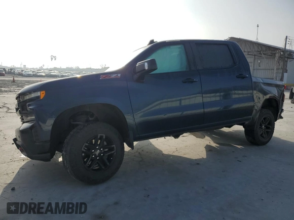 2020 Chevrolet Silverado 1500 LT Trail Boss with VIN 3GCPYFED8LG295564, listed as a Copart auction lot 49133095 with 51,372 mi miles and Clean Title. Bid and sale history available at carsss.com. Image 1.