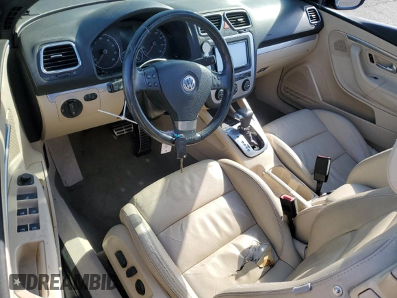 2007 Volkswagen Eos 2.0T with VIN WVWDA71F27V049675, listed as a Copart auction lot 49322735 with 106,678 mi miles and Salvage Title. Bid and sale history available at DreamBid. Image 8.