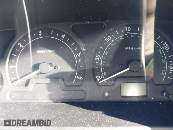 2003 Land Rover Discovery with VIN SALTL164X3A811039, listed as a IAAI auction lot 41142227 with Not Provided miles and . Bid and sale history available at DreamBid. Image 15.
