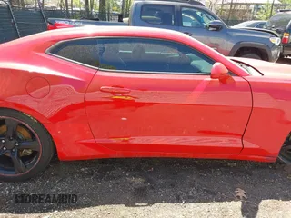 2018 Chevrolet Camaro 1LT with VIN 1G1FB1RSXJ0191855, listed as a IAAI auction lot 42031090 with 165,854 mi miles and . Bid and sale history available at carsss.com. Image 13.