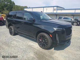 2022 Cadillac Escalade Sport with VIN 1GYS4FKL3NR136661, listed as a Copart auction lot 62984514 with 31,969 mi miles and Salvage Title. Bid and sale history available at carsss.com. Image 4.
