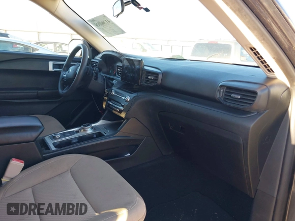2020 Ford Explorer with VIN 1FMSK8BH4LGB30956, listed as a IAAI auction lot 41360316 with 74,609 mi miles. Bid and sale history available at carsss.com. Image 5.