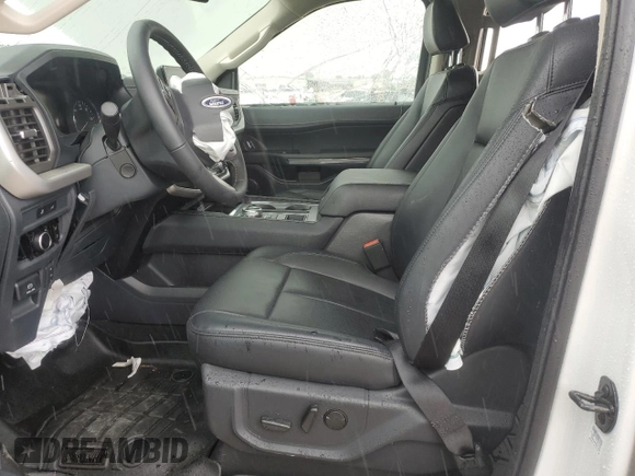 2024 Ford Expedition Max XLT with VIN 1FMJK1H8XREB02917, listed as a Copart auction lot 51924285 with 2,632 mi miles and Salvage Title. Bid and sale history available at DreamBid. Image 7.
