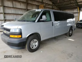 2020 Chevrolet Express Passenger LS z VIN 1GAZGNFP0L1234912, wystawiony jako Copart lot #58380935 z przebiegiem 166 691 mil mil oraz Czysty tytuł • Clean title. Historia ofert i sprzedaży dostępna na DreamBid. Obrazek 1.