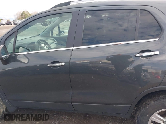 2017 Chevrolet Trax LT with VIN KL7CJPSB4HB167833, listed as a IAAI auction lot 41673007 with 81,333 mi miles. Bid and sale history available at carsss.com. Image 14.