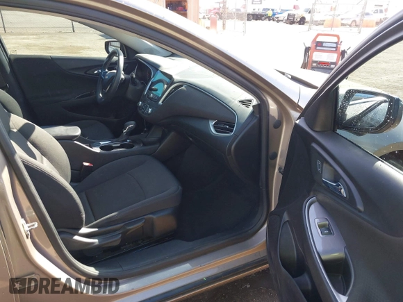 2022 Chevrolet Malibu LS with VIN 1G1ZB5ST8NF192044, listed as a IAAI auction lot 41469586 with 27,215 mi miles and . Bid and sale history available at DreamBid. Image 5.