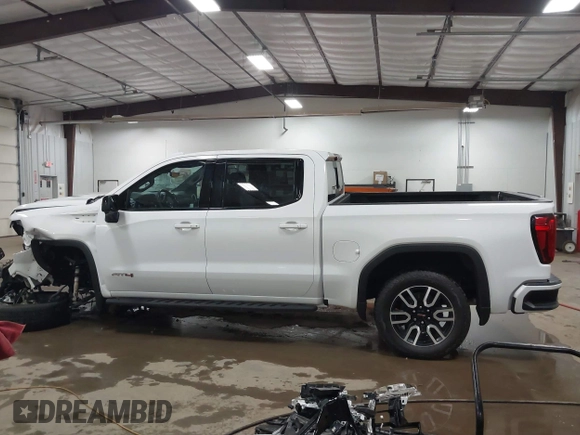 2021 GMC Sierra 1500 AT4 with VIN 3GTP9EED3MG184848, listed as a IAAI auction lot 41400026 with 35,645 mi miles. Bid and sale history available at carsss.com. Image 15.