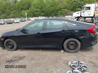 2017 Honda Civic LX z VIN 2HGFC2F50HH539680, wystawiony jako IAAI lot #42434762 z przebiegiem 112 572 mil mil oraz . Historia ofert i sprzedaży dostępna na DreamBid. Obrazek 14.