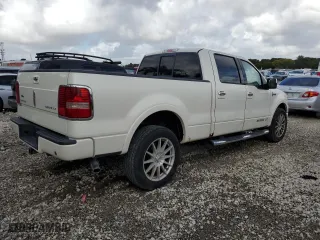 2007 Lincoln Mark LT with VIN 5LTPW18537FJ07941, listed as a Copart auction lot 85430184 with 125,320 mi miles and Clean Title. Bid and sale history available at carsss.com. Image 3.
