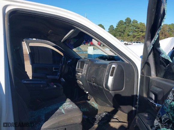 2015 Chevrolet Silverado 1500 LT with VIN 3GCUKREC6FG453370, listed as a IAAI auction lot 40913733 with NaN miles. Bid and sale history available at carsss.com. Image 5.