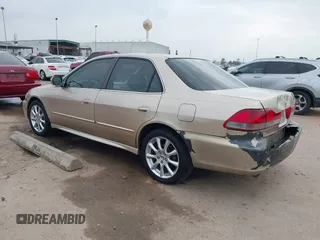2001 Honda Accord EX z VIN 1HGCG165X1A077702, wystawiony jako IAAI lot #41770556 z przebiegiem 149 516 mil mil oraz . Historia ofert i sprzedaży dostępna na DreamBid. Obrazek 3.