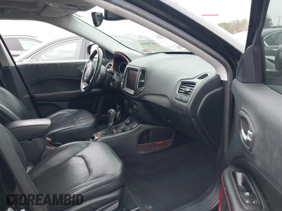 2017 Jeep Compass Trailhawk с VIN 3C4NJDDB7HT636211, выставлен на аукционе IAAI как лот 41745441 с пробегом 85 717 миль миль и . История ставок и продаж доступна на DreamBid. Изображение 5.
