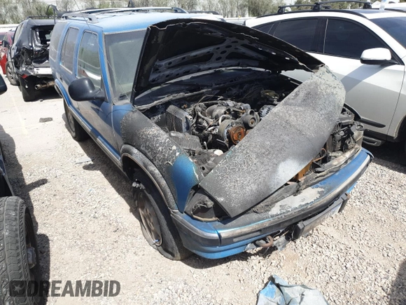 1995 Chevrolet Blazer с VIN 1GNDT13W8S2197190, выставлен на аукционе Copart как лот 52053765 с пробегом Не указан миль и На запчасти • Non repairable. История ставок и продаж доступна на DreamBid. Изображение 4.