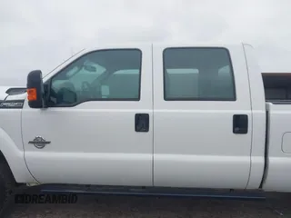 2015 Ford F-250 Lariat z VIN 1FT7W2BT8FEA55629, wystawiony jako IAAI lot #42285837 z przebiegiem 105 684 mil mil oraz . Historia ofert i sprzedaży dostępna na DreamBid. Obrazek 14.