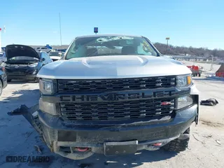 2019 Chevrolet Silverado 1500 Custom Trail Boss with VIN 3GCPYCEF2KG276295, listed as a IAAI auction lot 41376338 with 68,336 mi miles. Bid and sale history available at carsss.com. Image 13.