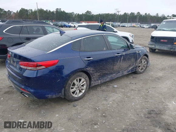 2018 Kia Optima LX with VIN 5XXGT4L33JG211888, listed as a IAAI auction lot 41198586 with 130,000 mi miles. Bid and sale history available at carsss.com. Image 4.