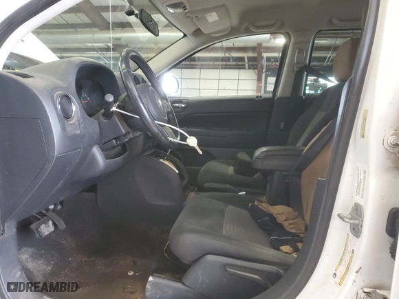 2012 Jeep Compass Latitude with VIN 1C4NJDEB6CD675577, listed as a Copart auction lot 50951925 with 100,639 mi miles and Clean Title. Bid and sale history available at carsss.com. Image 7.