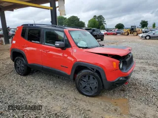 2018 Jeep Renegade Trailhawk with VIN ZACCJBCBXJPG96008, listed as a Copart auction lot 56657785 with 46,560 mi miles and Salvage title. Bid and sale history available at DreamBid. Image 4.