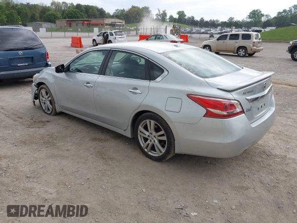 2013 Nissan Altima SV with VIN 1N4BL3AP9DC249999, listed as a IAAI auction lot 42036949 with 212,873 mi miles and . Bid and sale history available at DreamBid. Image 3.