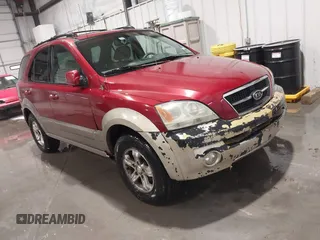 2004 Kia Sorento LX z VIN KNDJD733545303727, wystawiony jako IAAI lot #41233606 z przebiegiem Nie podano mil oraz . Historia ofert i sprzedaży dostępna na DreamBid. Obrazek 1.