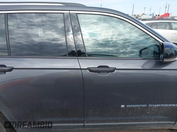 2024 Jeep Grand Cherokee with VIN 1C4RJYB62R8958365, listed as a IAAI auction lot 42553595 with 43,004 mi miles and . Bid and sale history available at DreamBid. Image 13.