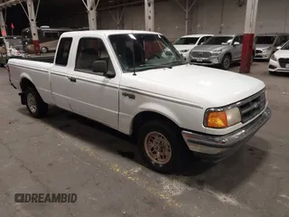 1993 Ford Ranger STX z VIN 1FTCR14X8PPB39195, wystawiony jako IAAI lot #41778258 z przebiegiem 49 866 mil mil oraz . Historia ofert i sprzedaży dostępna na DreamBid. Obrazek 1.