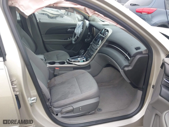 2013 Chevrolet Malibu LS with VIN 1G11B5SA2DF192101, listed as a IAAI auction lot 41572155 with 109,127 mi miles. Bid and sale history available at carsss.com. Image 5.