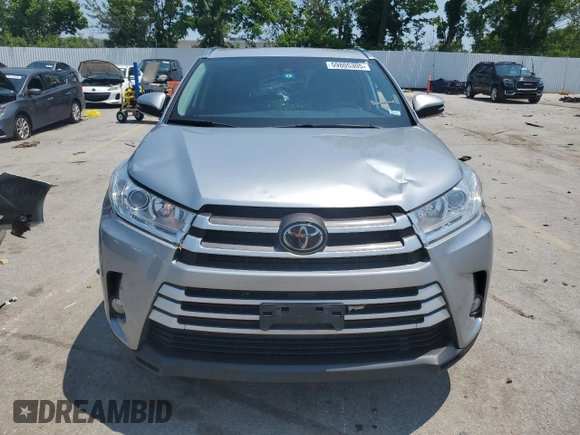 2018 Toyota Highlander SE with VIN 5TDJZRFH9JS814769, listed as a Copart auction lot 59805305 with 138,167 mi miles and Salvage title. Bid and sale history available at DreamBid. Image 5.
