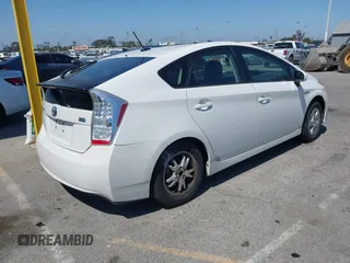 2010 Toyota Prius II z VIN JTDKN3DU8A0226619, wystawiony jako IAAI lot #42303693 z przebiegiem 123 068 mil mil oraz . Historia ofert i sprzedaży dostępna na DreamBid. Obrazek 4.