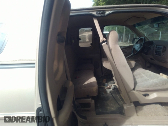 1997 Ford F-150 with VIN 1FTDX17W6VKB77743, listed as a IAAI auction lot 42633936 with 111,152 mi miles and . Bid and sale history available at DreamBid. Image 8.