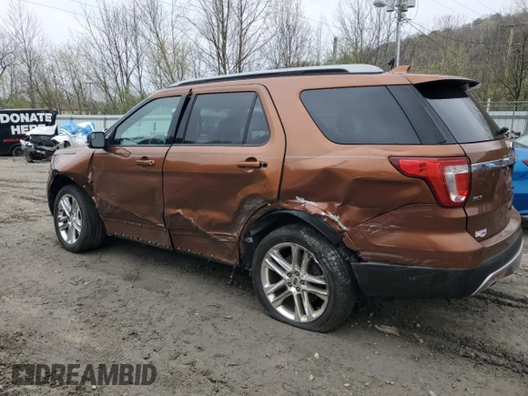 2017 Ford Explorer XLT z VIN 1FM5K8D88HGB20478, wystawiony jako Copart lot #52728475 z przebiegiem 112 910 mil mil oraz Szkoda całkowita • Salvage title. Historia ofert i sprzedaży dostępna na DreamBid. Obrazek 2.
