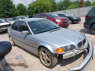 2001 BMW 3 Series 325i with VIN WBAAV33471FV00092, listed as a IAAI auction lot 42668803 with 136,796 mi miles and . Bid and sale history available at DreamBid. Image 1.