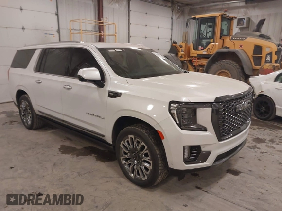 2023 GMC Yukon XL Denali Ultimate with VIN 1GKS2KKL9PR557408, listed as a IAAI auction lot 41275837 with 19,556 mi miles. Bid and sale history available at carsss.com. Image 1.