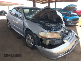 2002 Honda Accord EX с VIN 1HGCG16502A077533, выставлен на аукционе IAAI как лот 42477468 с пробегом Не указан миль и . История ставок и продаж доступна на DreamBid. Изображение 1.