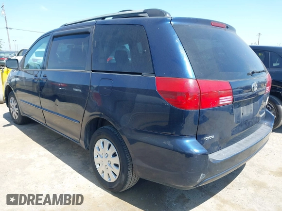 2005 Toyota Sienna CE with VIN 5TDZA23CX5S335924, listed as a IAAI auction lot 42057444 with 184,342 mi miles. Bid and sale history available at carsss.com. Image 3.