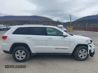 2017 Jeep Grand Cherokee Laredo with VIN 1C4RJFAG2HC605182, listed as a IAAI auction lot 41926247 with 131,474 mi miles. Bid and sale history available at carsss.com. Image 14.