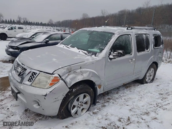 2010 Nissan Pathfinder SE with VIN 5N1AR1NB3AC607256, listed as a IAAI auction lot 41308001 with 194,457 mi miles. Bid and sale history available at carsss.com. Image 2.