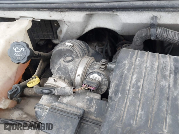 2005 Chevrolet Express Cargo with VIN 1GCGG25V751149808, listed as a IAAI auction lot 41925249 with 390,151 mi miles and . Bid and sale history available at DreamBid. Image 10.