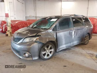 2011 Toyota Sienna SE with VIN 5TDXK3DC7BS034516, listed as a IAAI auction lot 41539955 with 209,309 mi miles. Bid and sale history available at carsss.com. Image 22.