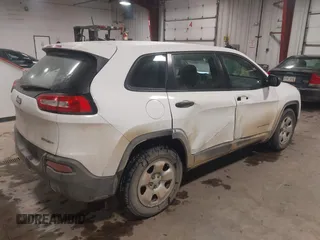 2016 Jeep Cherokee Sport with VIN 1C4PJMAS0GW254799, listed as a IAAI auction lot 41582436 with 140,471 mi miles and . Bid and sale history available at DreamBid. Image 4.