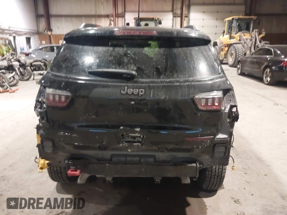 2023 Jeep Compass Trailhawk z VIN 3C4NJDDN5PT552364, wystawiony jako IAAI lot #41405314 z przebiegiem 20 823 mil mil oraz . Historia ofert i sprzedaży dostępna na DreamBid. Obrazek 17.