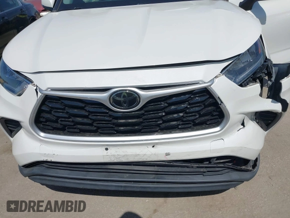 2020 Toyota Highlander L z VIN 5TDCZRAH1LS504828, wystawiony jako IAAI lot #41851081 z przebiegiem 17 695 mil mil oraz . Historia ofert i sprzedaży dostępna na DreamBid. Obrazek 6.