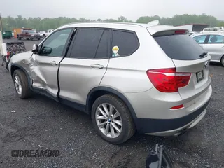 2013 BMW X3 xDrive28i z VIN 5UXWX9C58D0A30369, wystawiony jako IAAI lot #42276143 z przebiegiem 171 125 mil mil oraz . Historia ofert i sprzedaży dostępna na DreamBid. Obrazek 3.