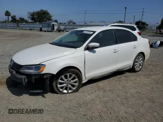 2011 Volkswagen Jetta SE с VIN 3VWBX7AJ4BM050482, выставлен на аукционе Copart как лот 62420815 с пробегом 161 089 миль миль и Списание • Salvage title. История ставок и продаж доступна на DreamBid. Изображение 1.