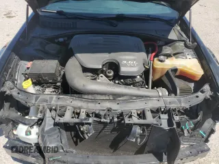 2018 Chrysler 300 S z VIN 2C3CCABG6JH222709, wystawiony jako Copart lot #52041445 z przebiegiem 145 578 mil mil oraz Szkoda całkowita • Salvage title. Historia ofert i sprzedaży dostępna na DreamBid. Obrazek 12.