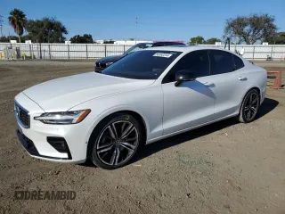 2020 Volvo S60 R-Design with VIN 7JR102FM6LG039277, listed as a Copart auction lot 80363204 with 43,771 mi miles and Salvage Title. Bid and sale history available at carsss.com. Image 1.