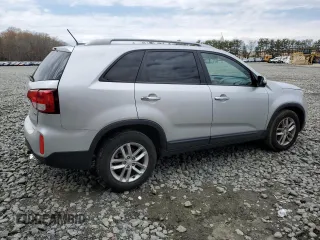 2014 Kia Sorento LX with VIN 5XYKT3A63EG465586, listed as a Copart auction lot 52568495 with 131,634 mi miles and Salvage Title. Bid and sale history available at carsss.com. Image 3.